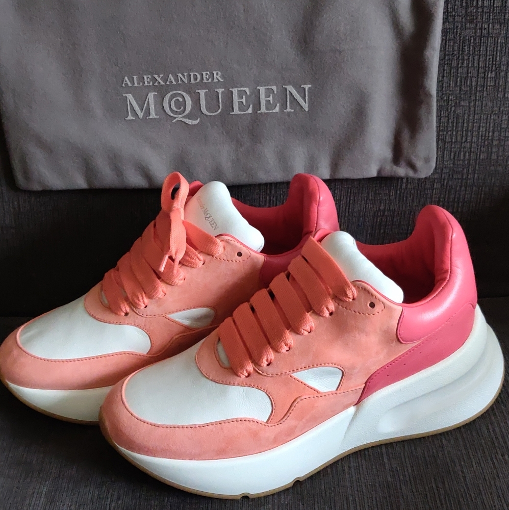 NEW Alexander McQueen Sneaker Nappa Joey in Peach White Coral, Size 39.5 (9US)